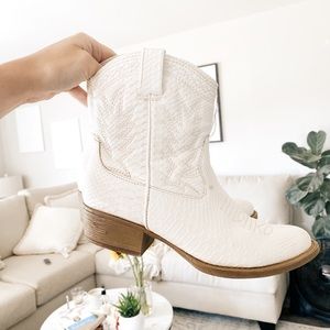 COPY - Short cowboy boots size 7 US